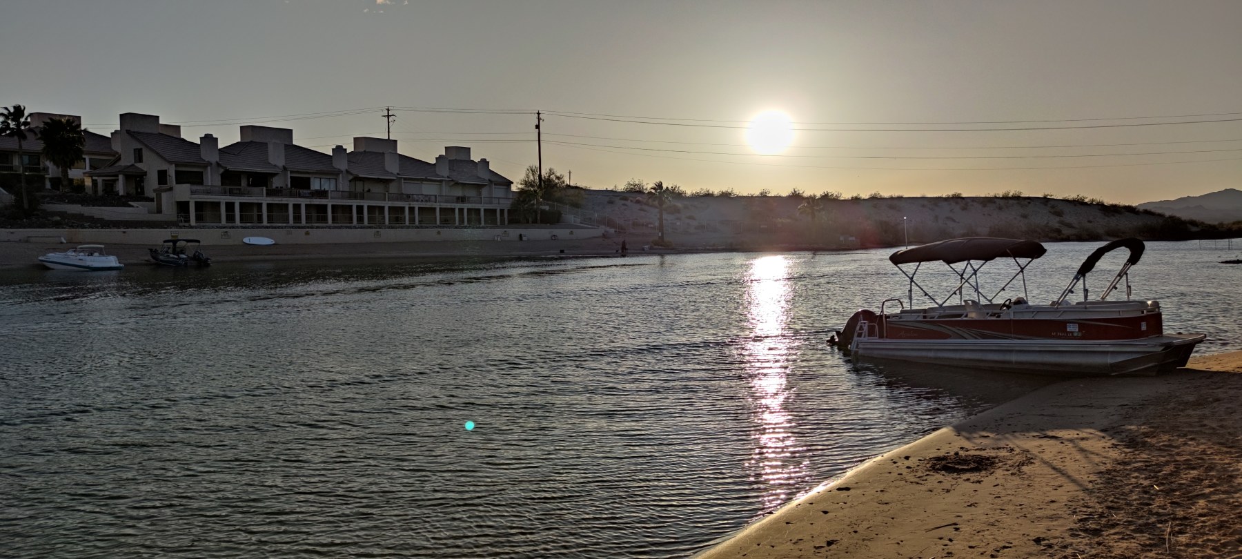 Coucher de soleil sur Lake Havasu City