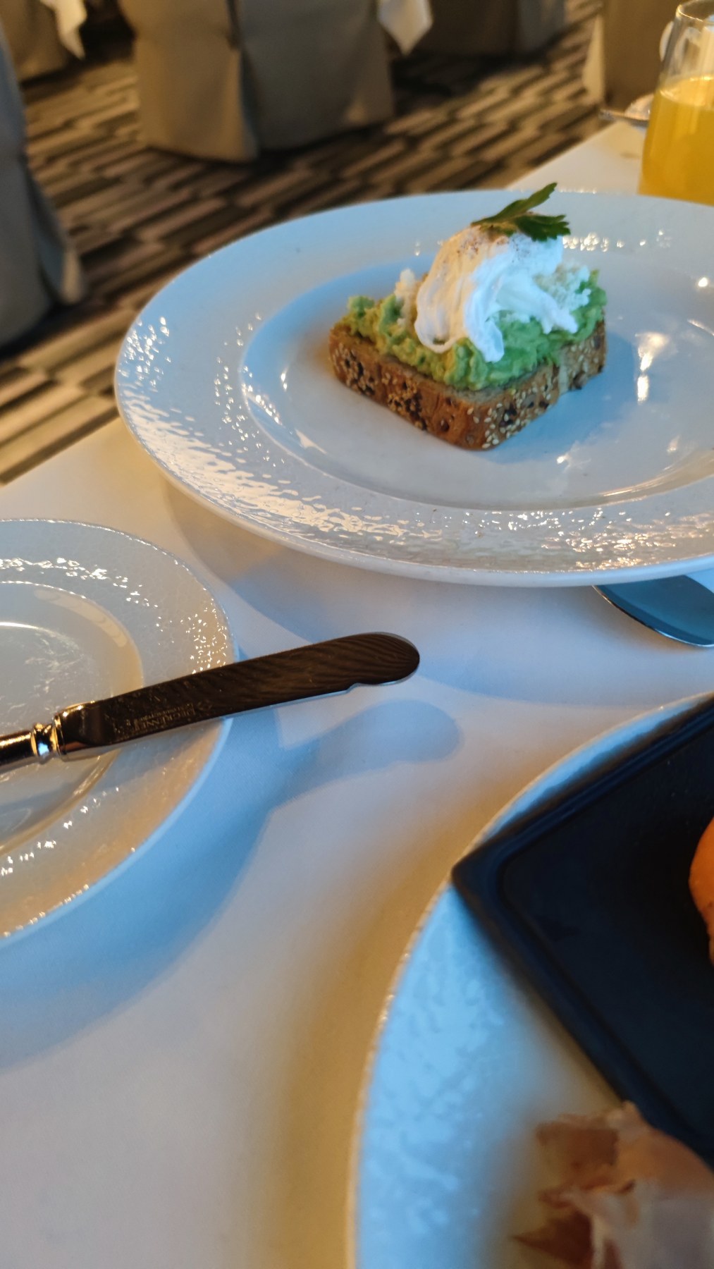 Petit déjeuner raffiné à bord