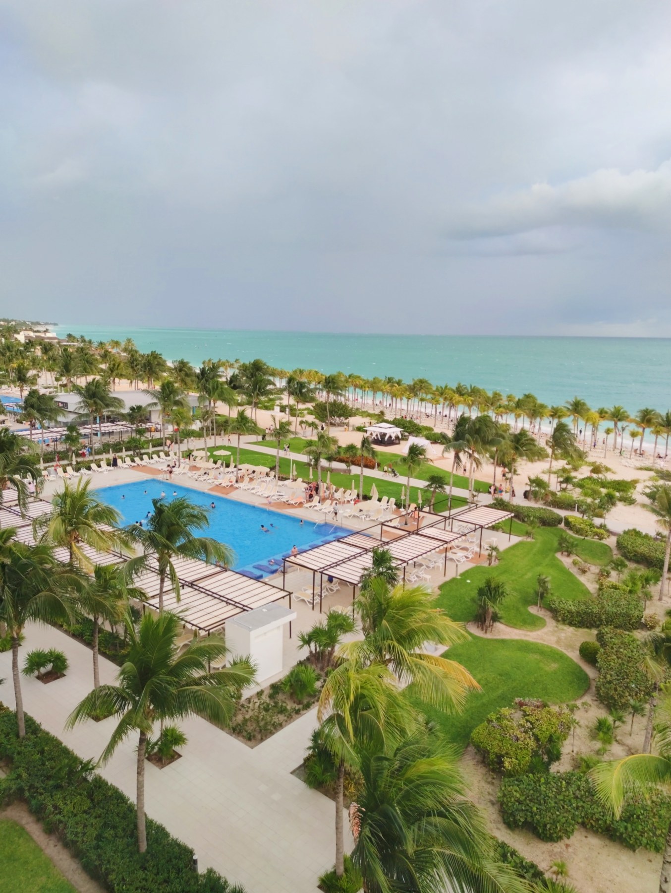 Boulevard Costa Mujeres, Isla Mujeres - Vue aérienne du resort côtier