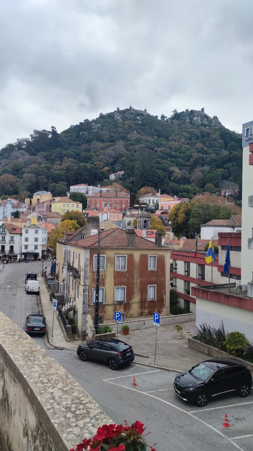 Sintra, Portugal - Vue sur le château de São Pedro de Penaferrim