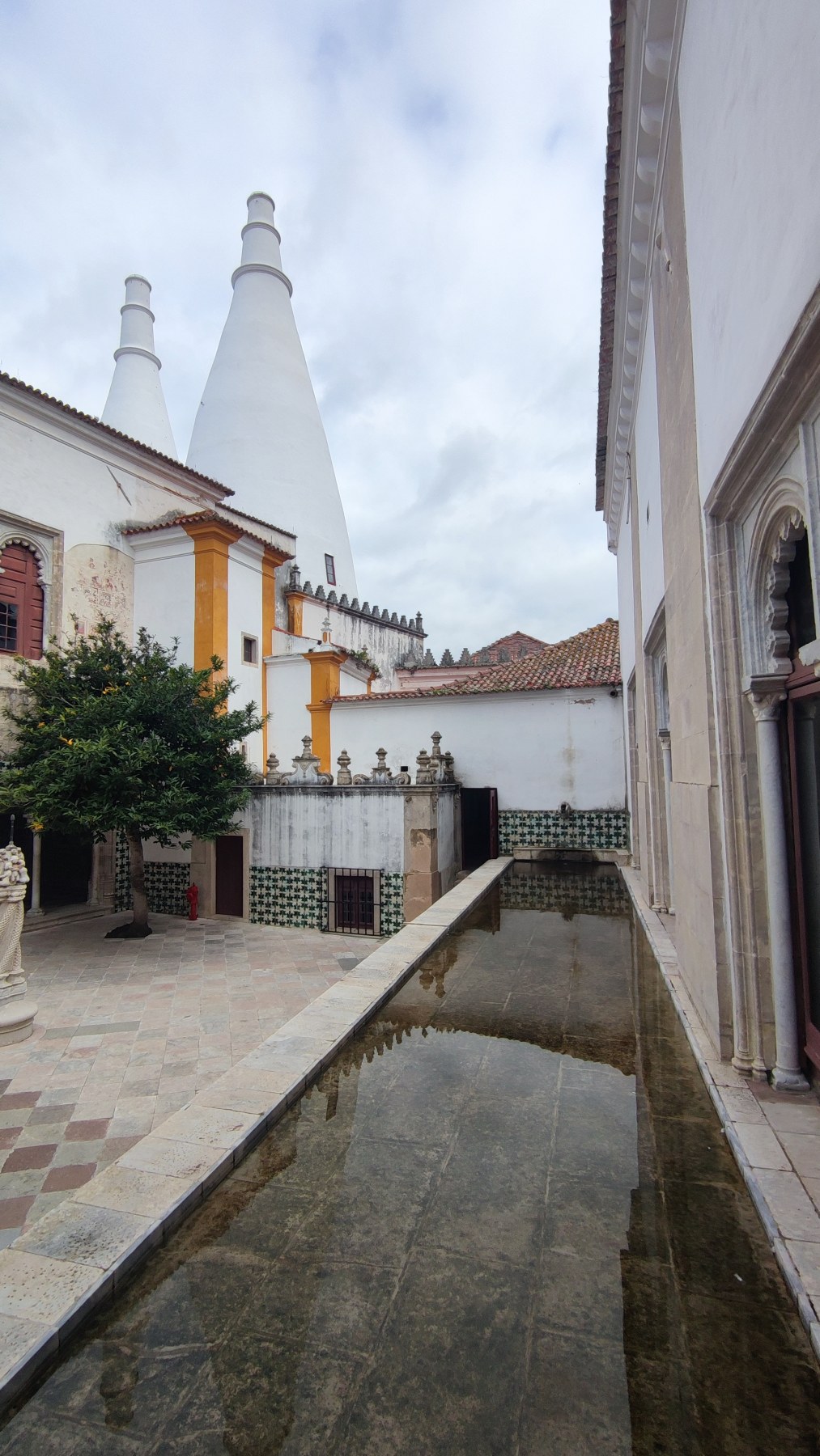 Sintra, Portugal - Cour intérieure du Palais Nacional