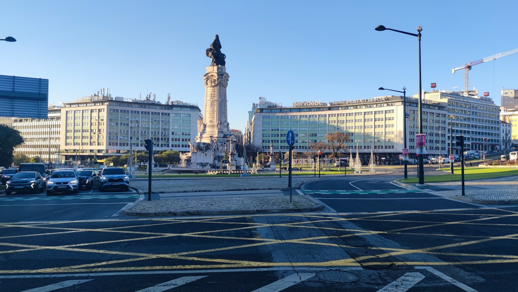 A Ponte, Lisboa - Place de la République, Lisbonne