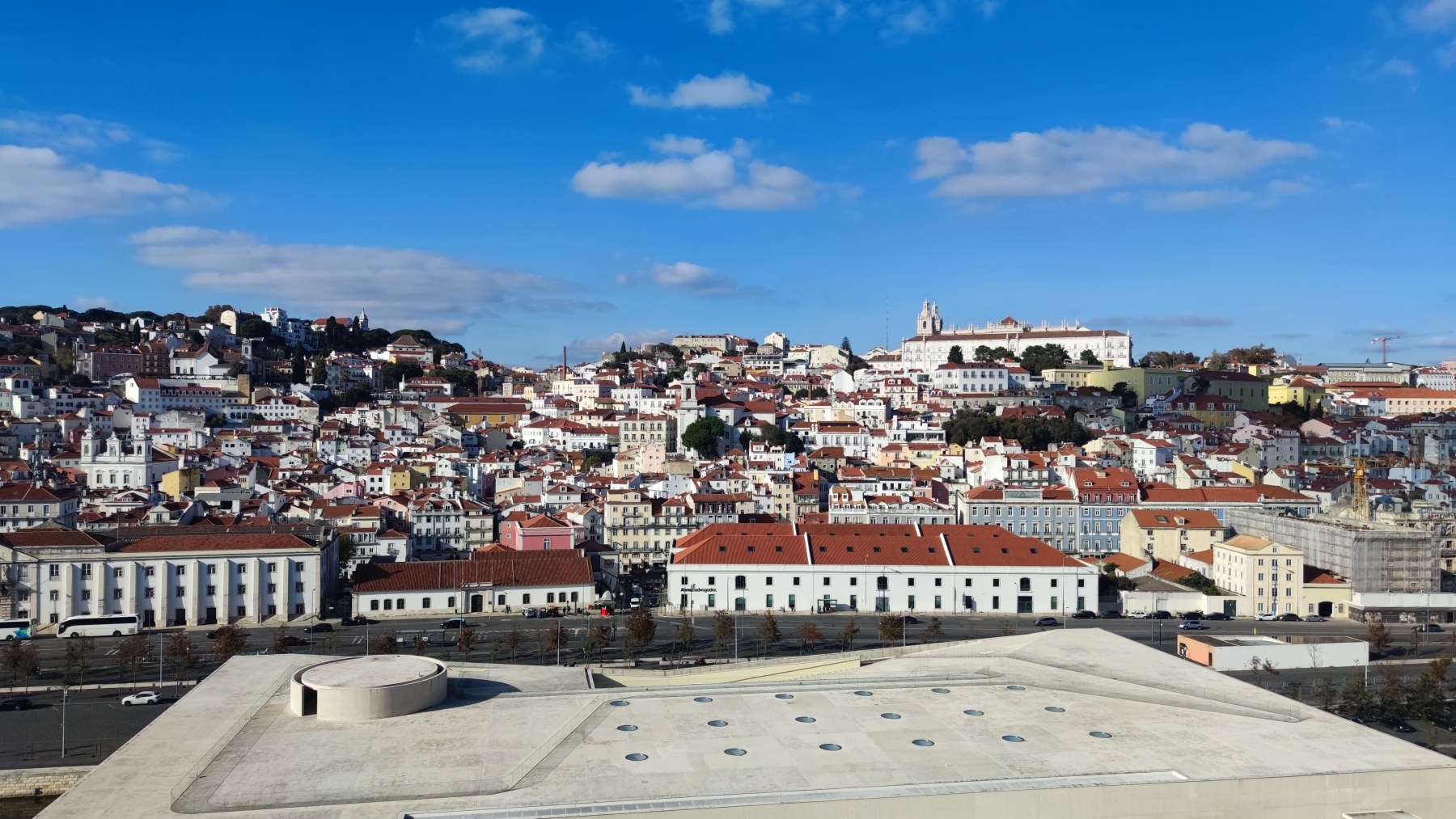 Vue panoramique de Lisbonne depuis Maria Mesa