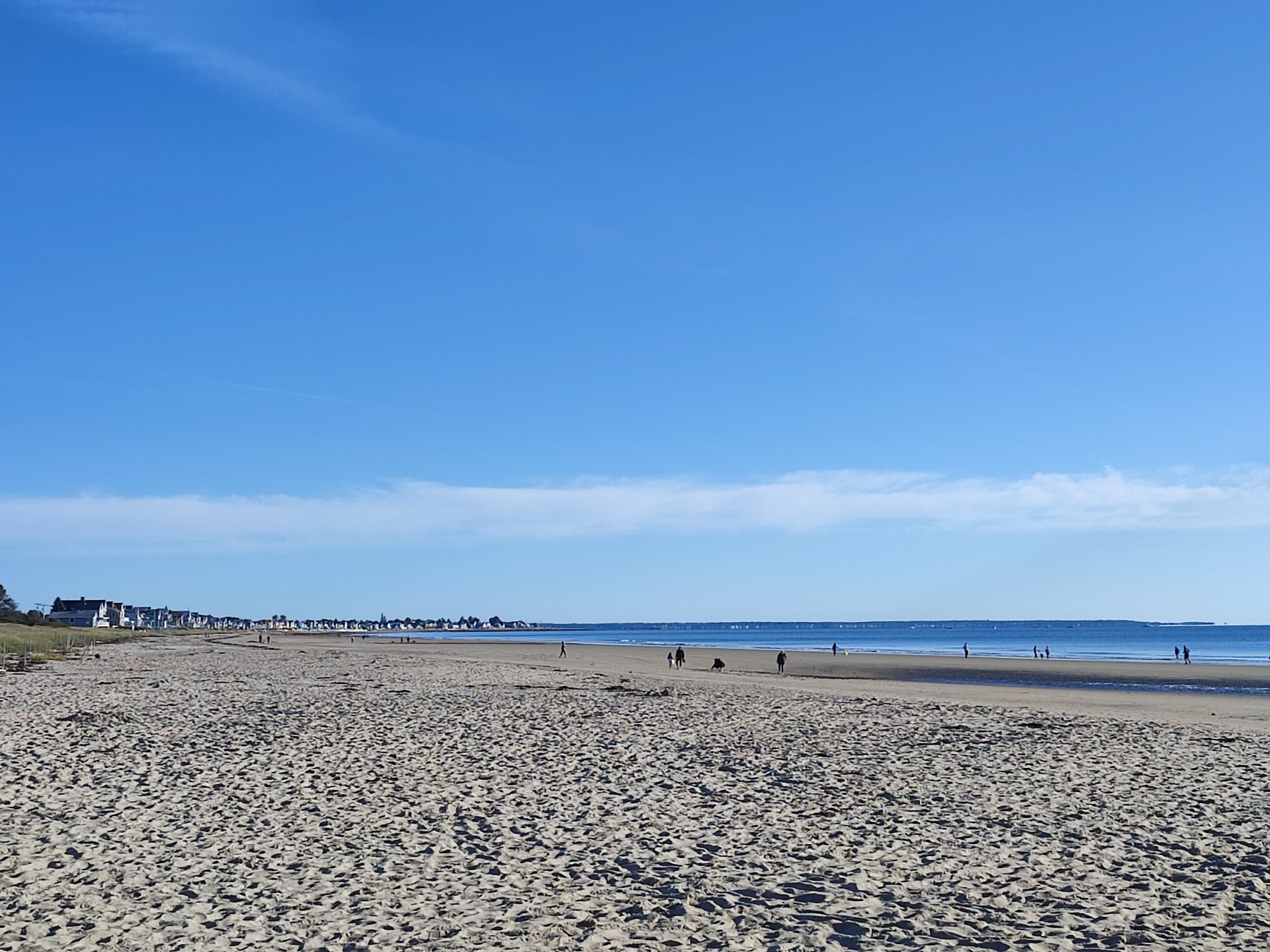 Plage d'Ogunquit sous un ciel bleu