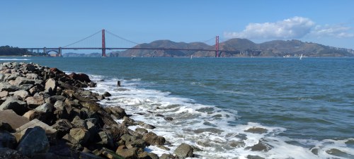 Golden Gate Bridge vue de Yacht Road, San Francisco Golden Gate Bridge vue de Yacht Road, San Francisco