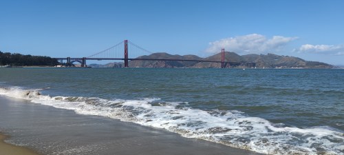 Golden Gate Bridge vue depuis la plage Golden Gate Bridge vue depuis la plage
