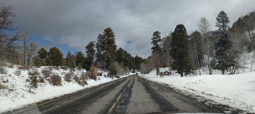 Route 13 Navajo sous la neige Route 13 Navajo sous la neige