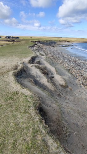 Plage de gravier à Stromness, Écosse Plage de gravier à Stromness, Écosse