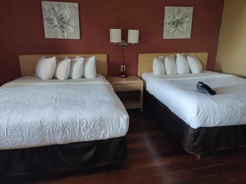 Niagara Falls, Ontario, Canada - Chambre d'hôtel avant le roadtrip Niagara Falls, Ontario, Canada - Chambre d'hôtel avant le roadtrip