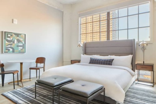 Chambre design avec vue ville Chambre design avec vue ville