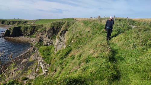 Promenade sur les falaises de Kirkwall Promenade sur les falaises de Kirkwall