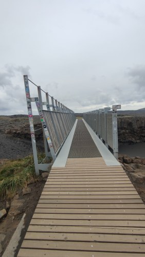 Pont sur le lac de Mývatn Pont sur le lac de Mývatn